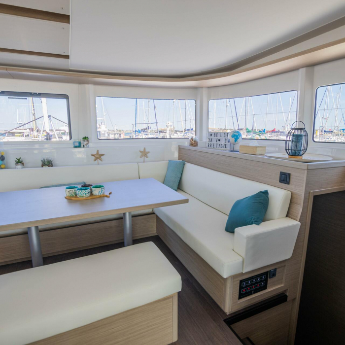 Cari | Lagoon 46 photo 8