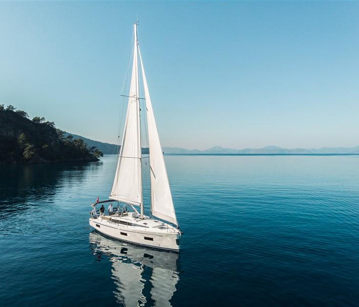 Nomad | Bavaria C42 photo 48