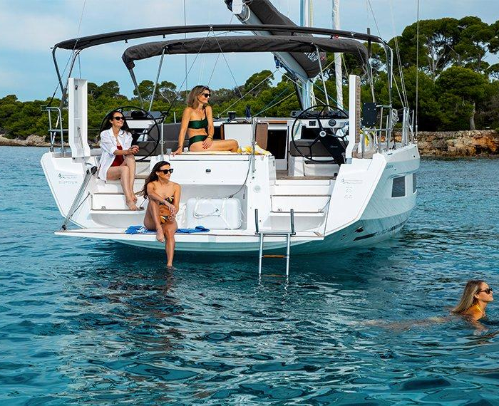 Diomede | Dufour 44 photo 3