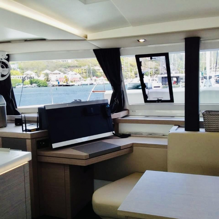 Serene Blue | Fountaine Pajot Astrea 42 Maestro photo 15