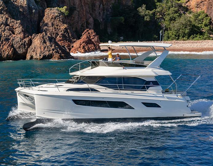 Jewel Box | Aquila 44 photo 1