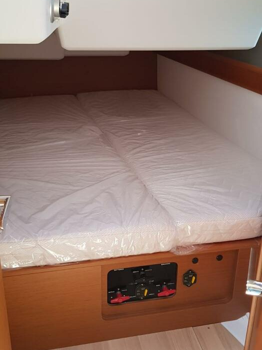 Pata | Sun Odyssey 519 photo 42