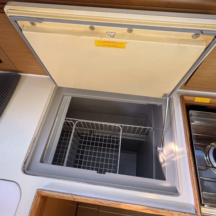 Sail Mira | Sun Odyssey 36i photo 16