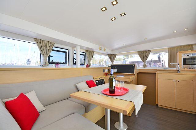 Callisto L400 | Lagoon 400 S2 photo 38