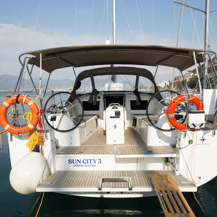 Suncity 3 | Sun Odyssey 410 photo 2