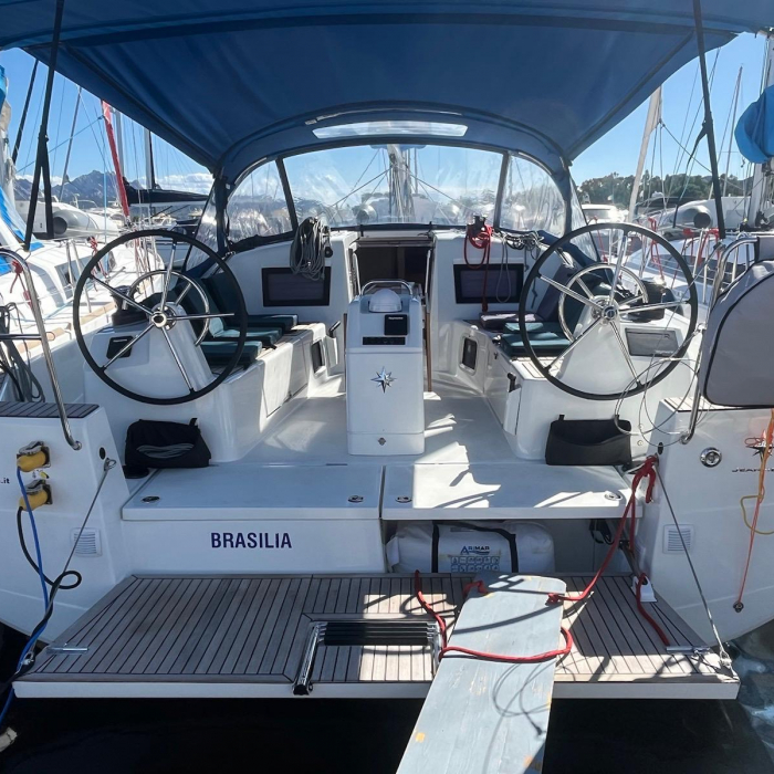 Brasilia | Sun Odyssey 410 photo 8