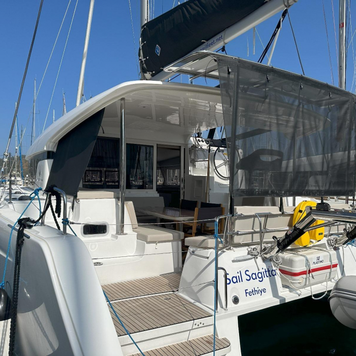 Sail Sagitta | Lagoon 40 photo 1