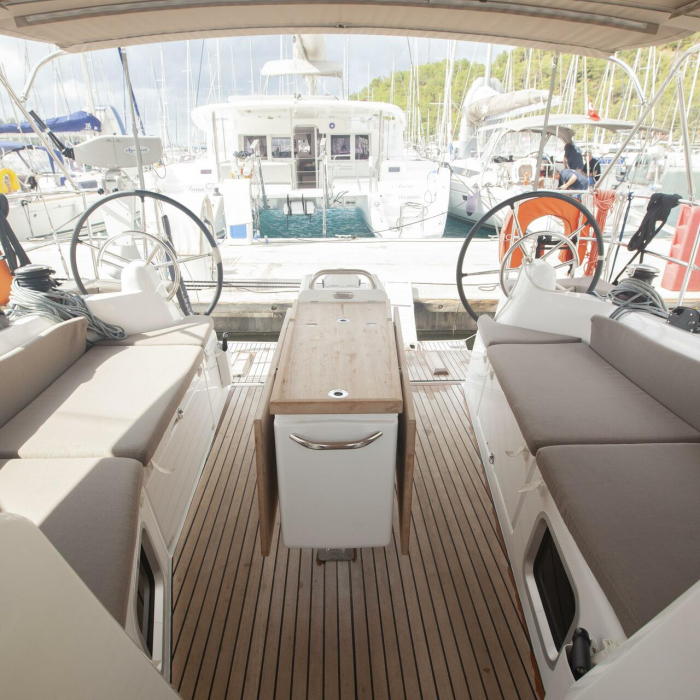 Sea Breeze | Sun Odyssey 410 photo 4