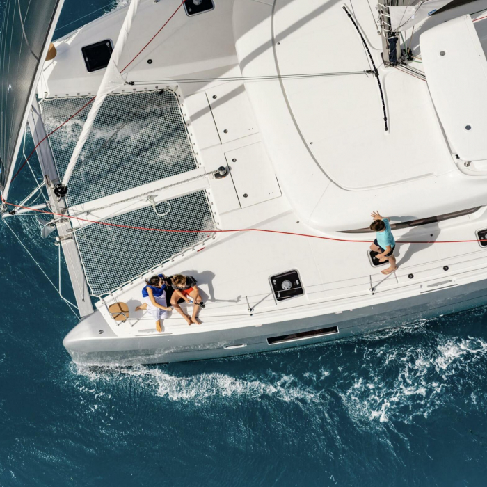 HeyBlue | Lagoon 42 photo 17