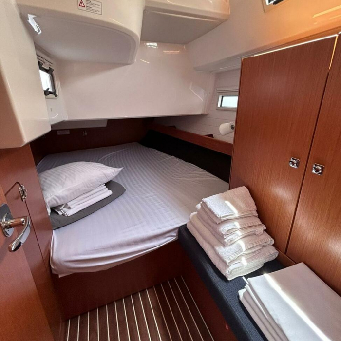 Sake | Bavaria 41 Cruiser photo 10