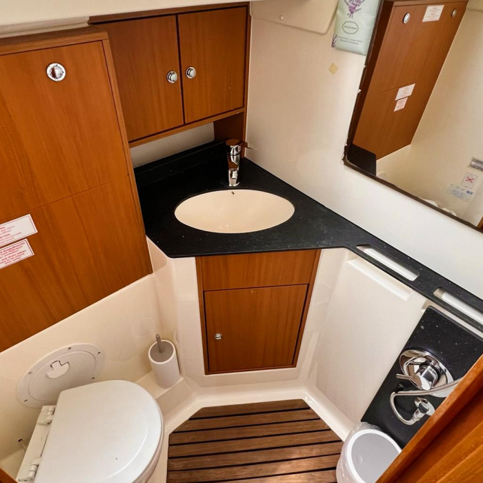 Aquaholic | Bavaria 45 photo 22