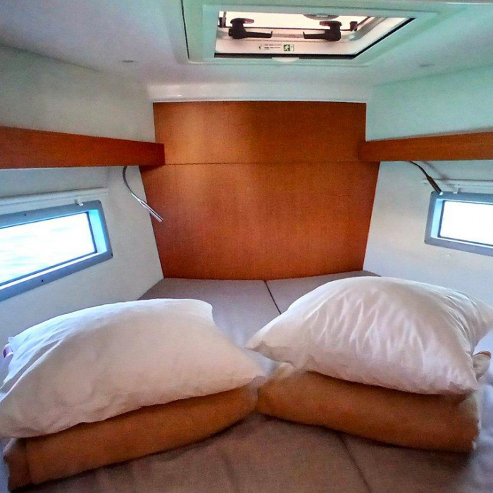 Eleni | Bavaria C38 photo 5