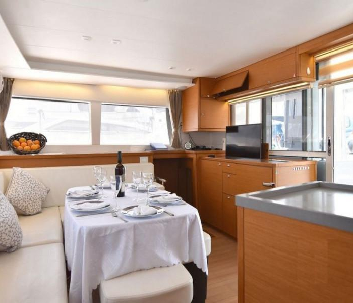 Omiros II | Lagoon 450 Flybridge photo 15