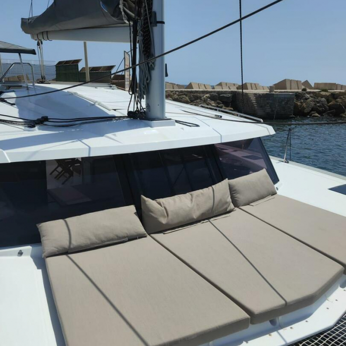 Isla | Fountaine Pajot Isla 40 photo 5