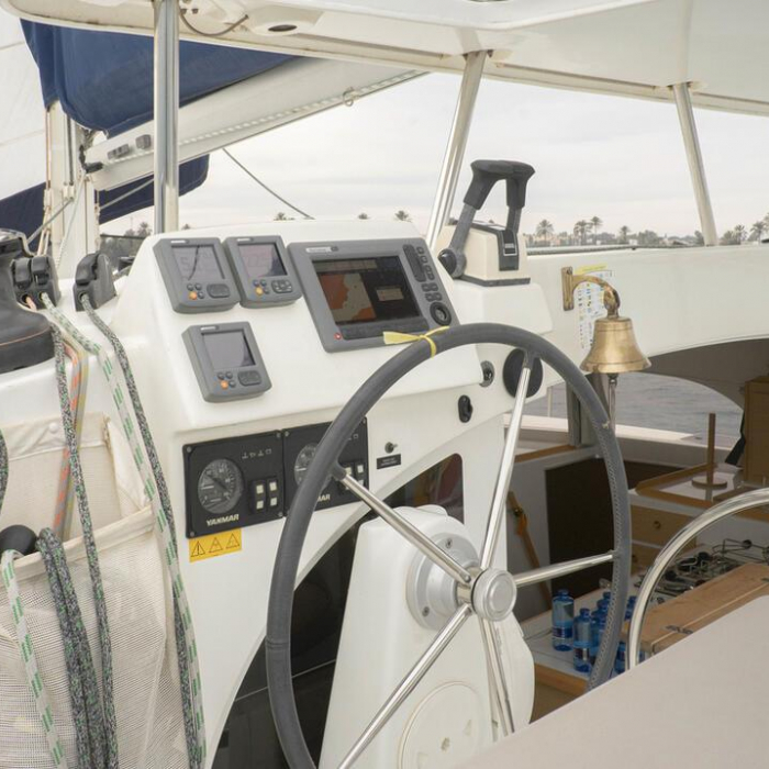 Bilbilis | Lagoon 380 photo 8