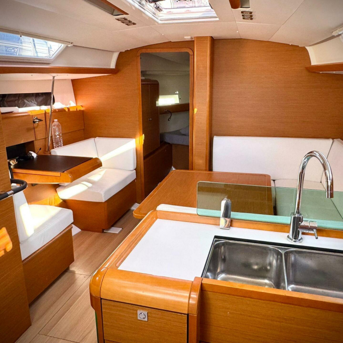 Foxy | Sun Odyssey 419 photo 9