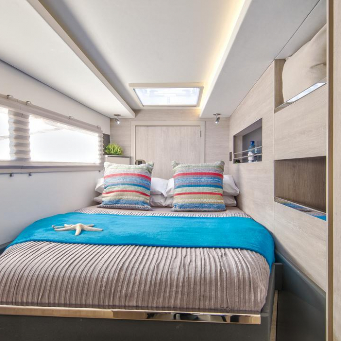  | Moorings 4500L photo 5