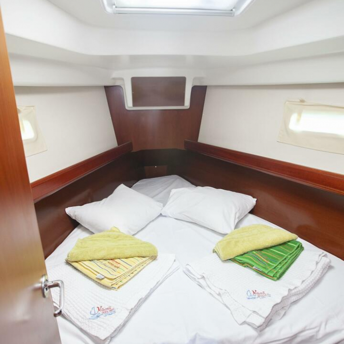 Liberte | Oceanis 373 photo 12