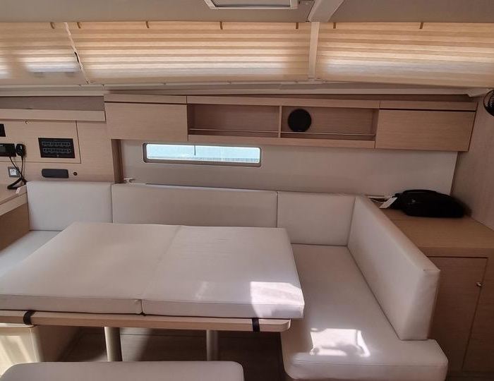 Aries | Oceanis 40.1 photo 9