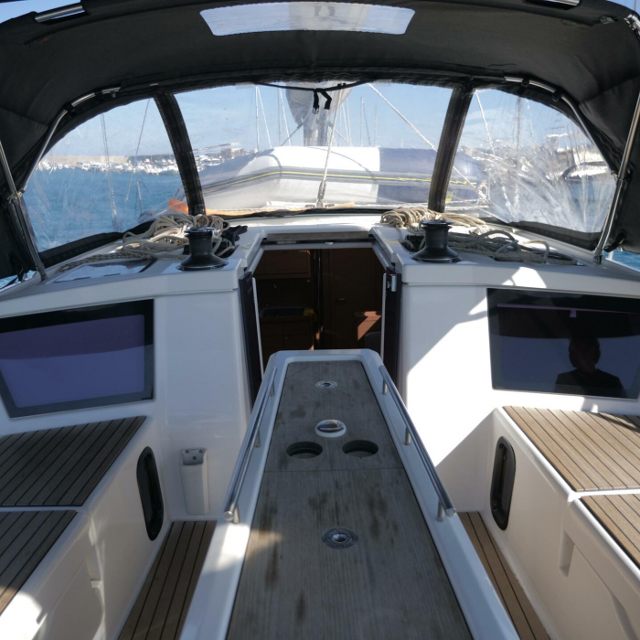 Bloody Mary | Dufour 430 photo 29