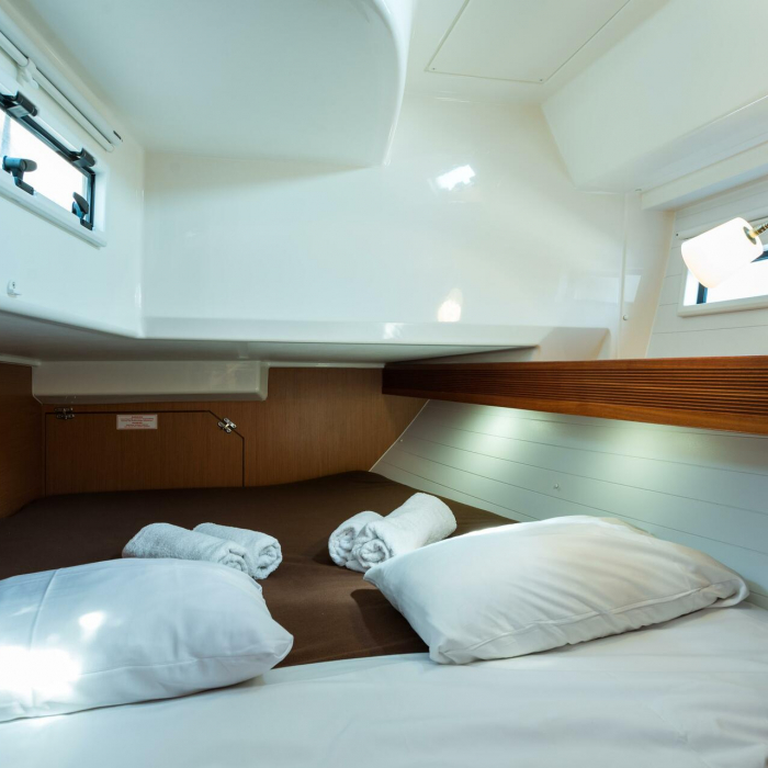 Deneb | Bavaria 40 Cruiser photo 3