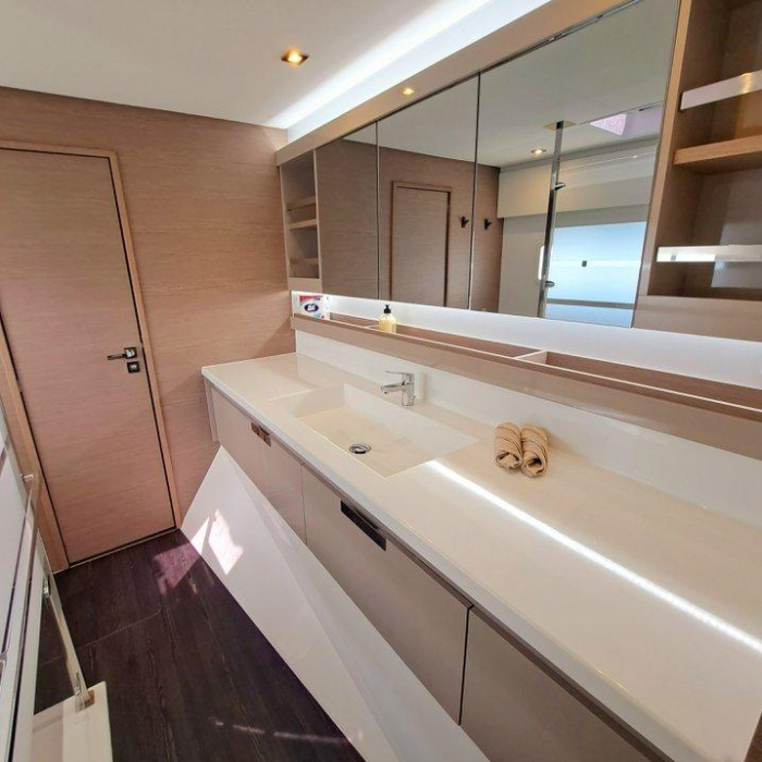 Le Grand Bogavant | Fountaine Pajot Aura 51 photo 27