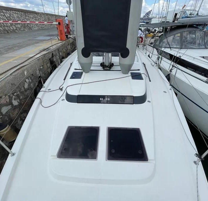  | Bavaria C45 Holiday photo 17