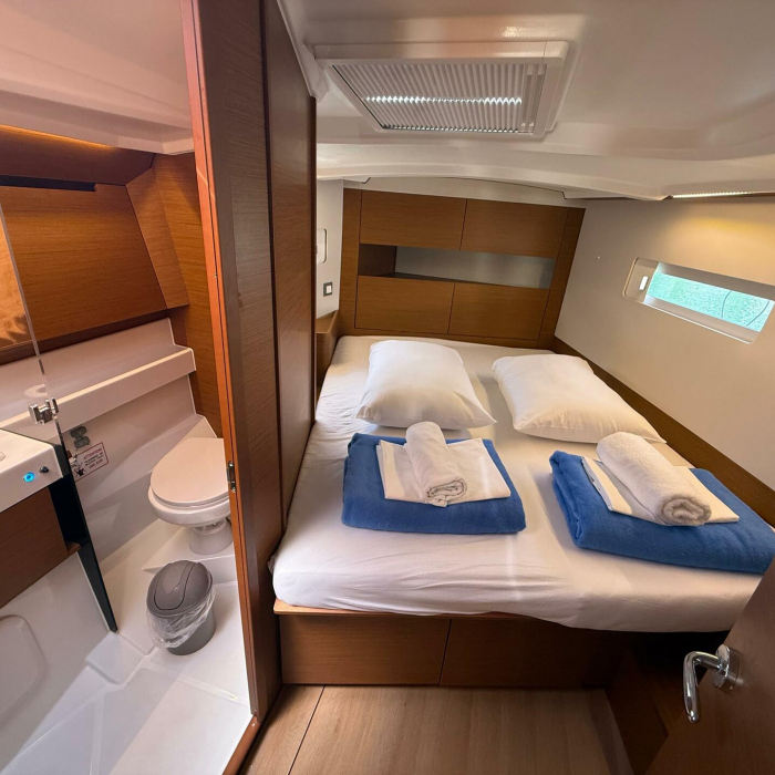 Sunset Kiss | Sun Odyssey 410 photo 18