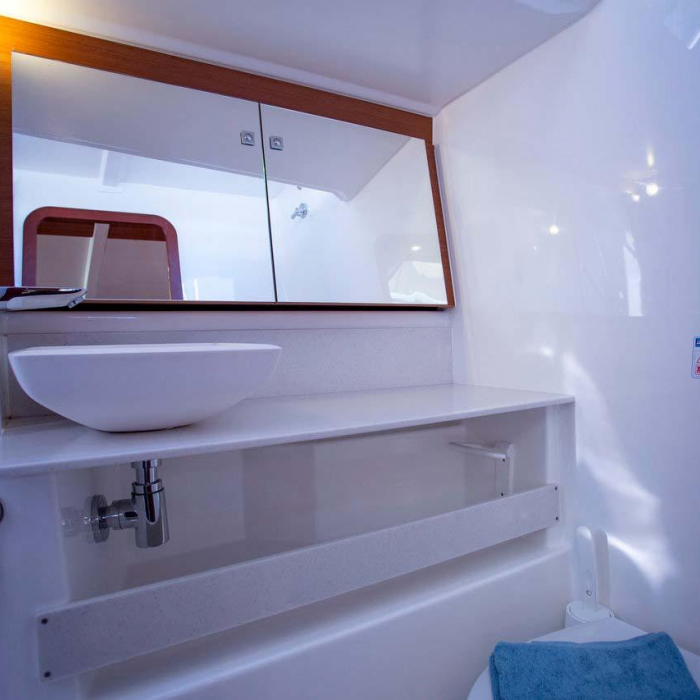 Lana | Dufour 430 GL photo 18