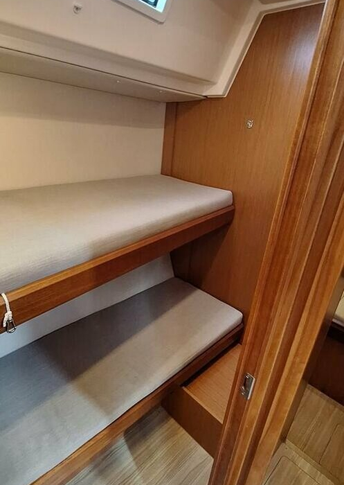 LADY FLORA 3 | Bavaria C50 photo 8