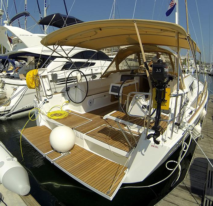 Major Tom | Dufour 382 GL photo 1