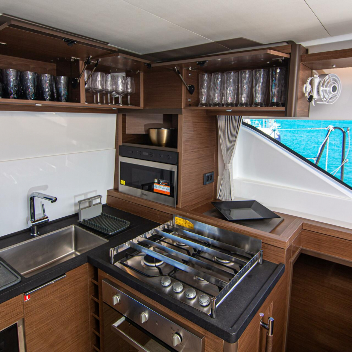 Magnum Opus | Lagoon 50 photo 34