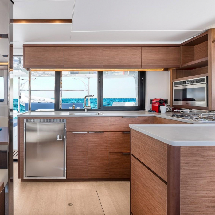 Anastasia | Lagoon 46 photo 8