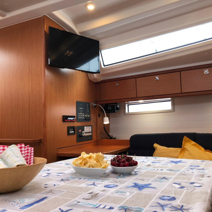 Lana 3 | Bavaria Cruiser 37 photo 11