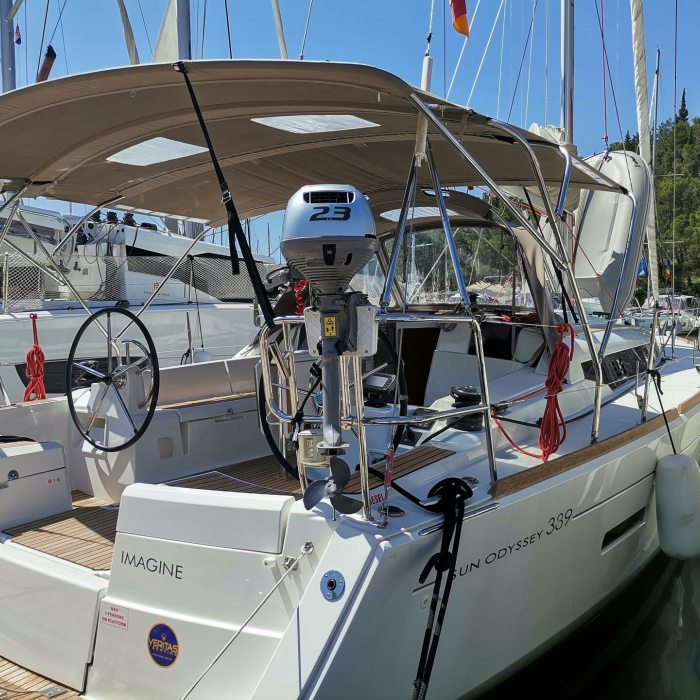 Imagine | Sun Odyssey 389 photo 5