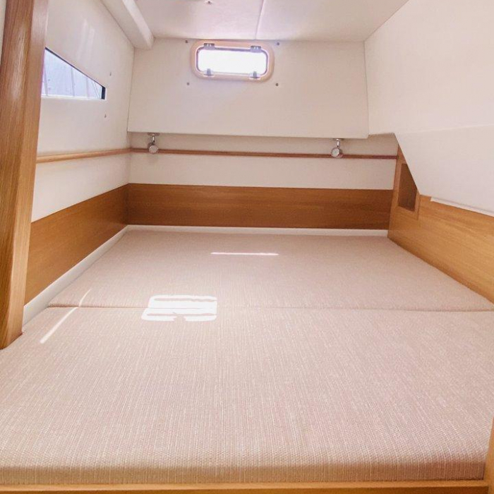 Prestige | C-Cat 37 photo 15