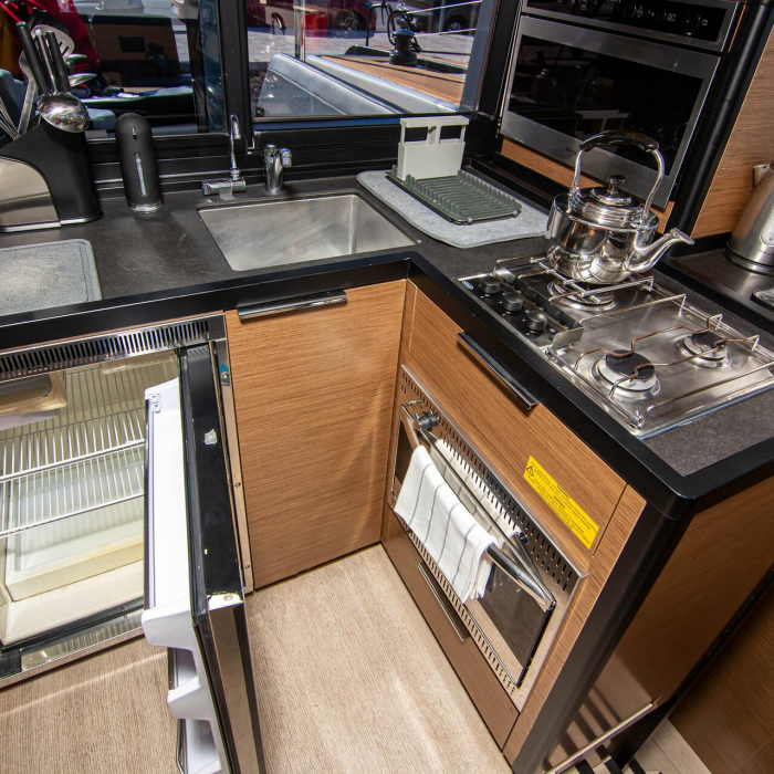 Sol Invictus VIP-equipped | Lagoon 40 photo 72