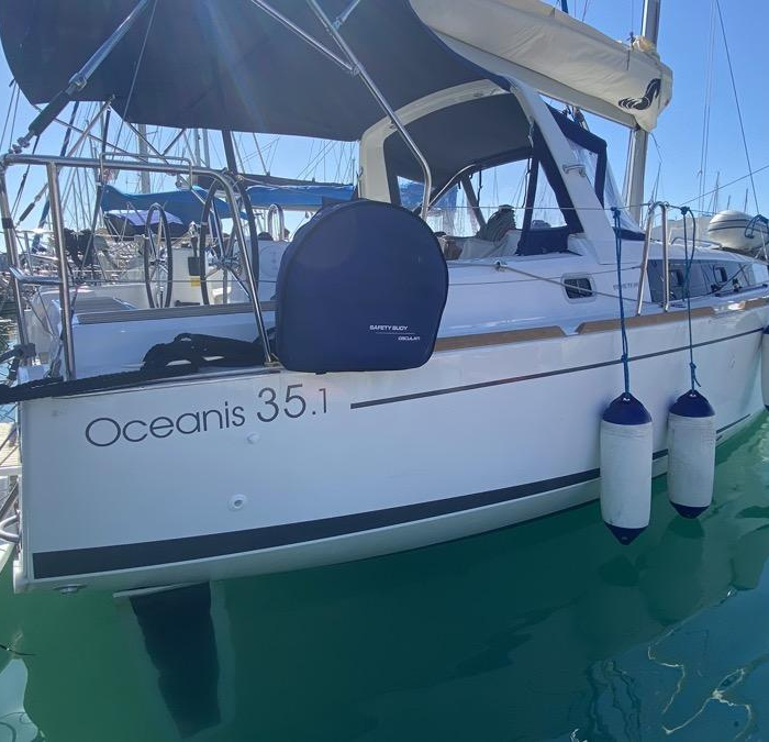 Polis | Oceanis 35.1 photo 5