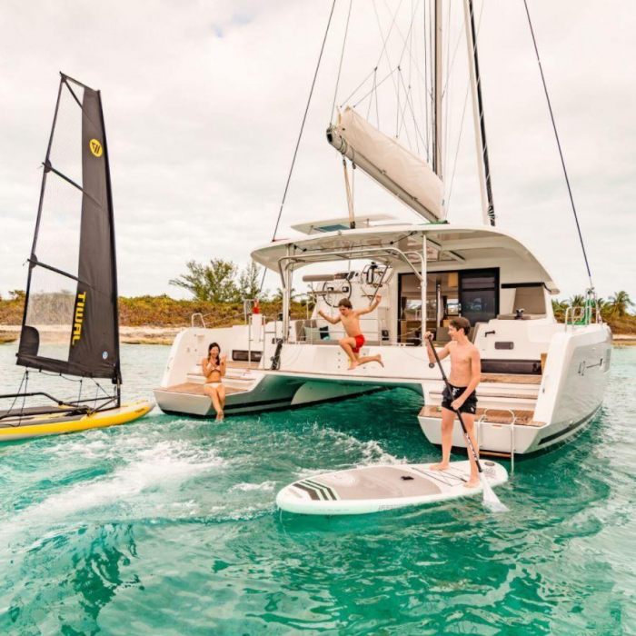 HeyBlue | Lagoon 42 photo 41