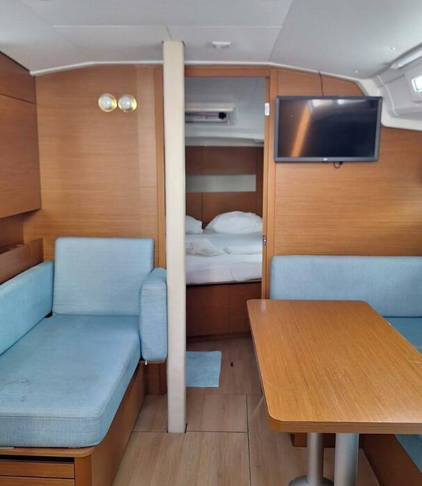 Iliada | Sun Odyssey 410 photo 16