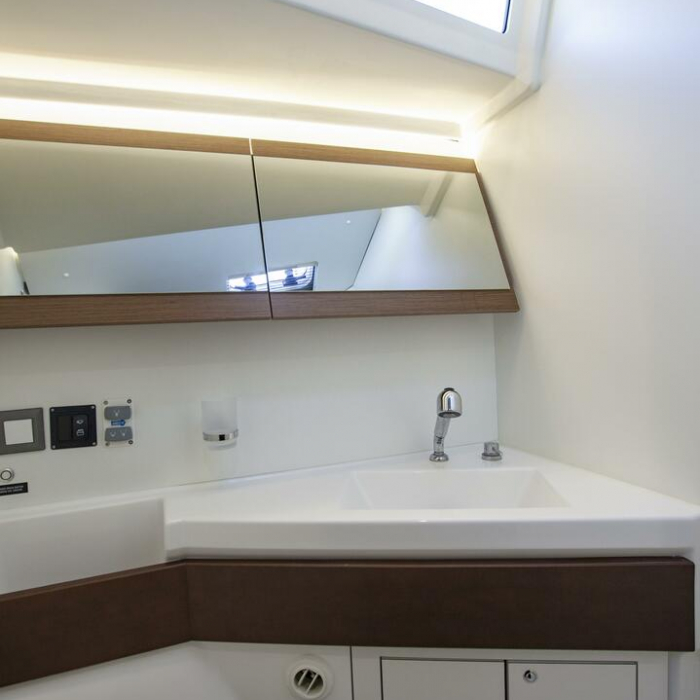 BreezY | Oceanis 46.1 photo 20