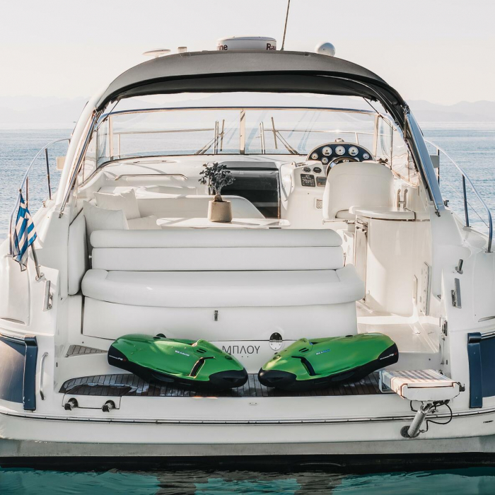 AEGEAN BLUE | Bavaria 40 photo 13