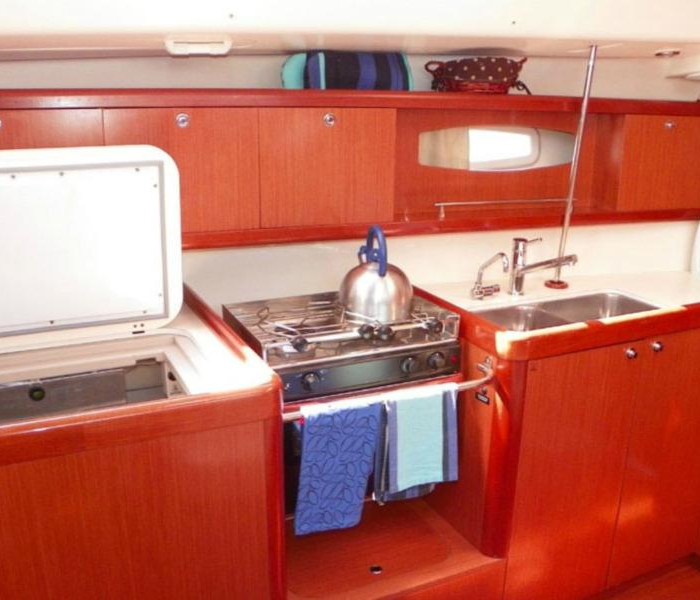 Fantasea | Oceanis 43 photo 4