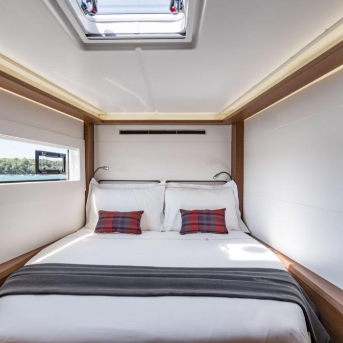 Overseas | Lagoon 46 Flybridge photo 19