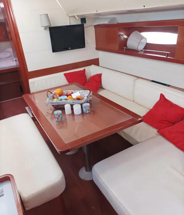 Evita | Oceanis 51.1 photo 12