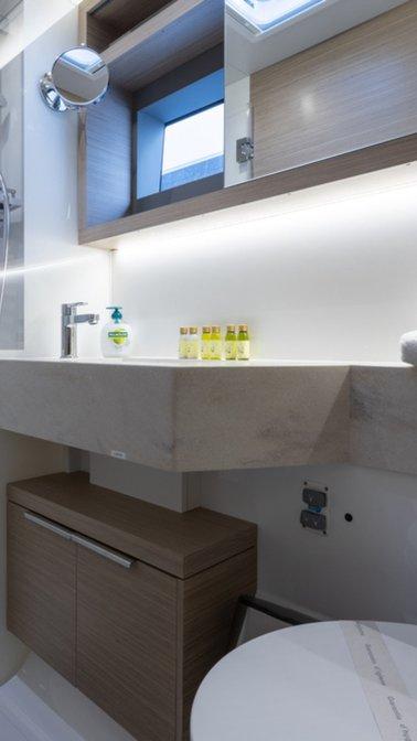 Twin Joy + | Lagoon 51 photo 11