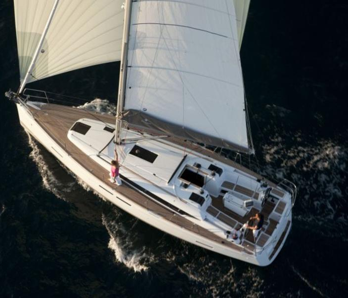 Telchinis | Sun Odyssey 409 photo 1