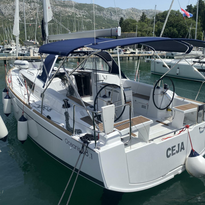 Ceja | Oceanis 38.1 photo 5