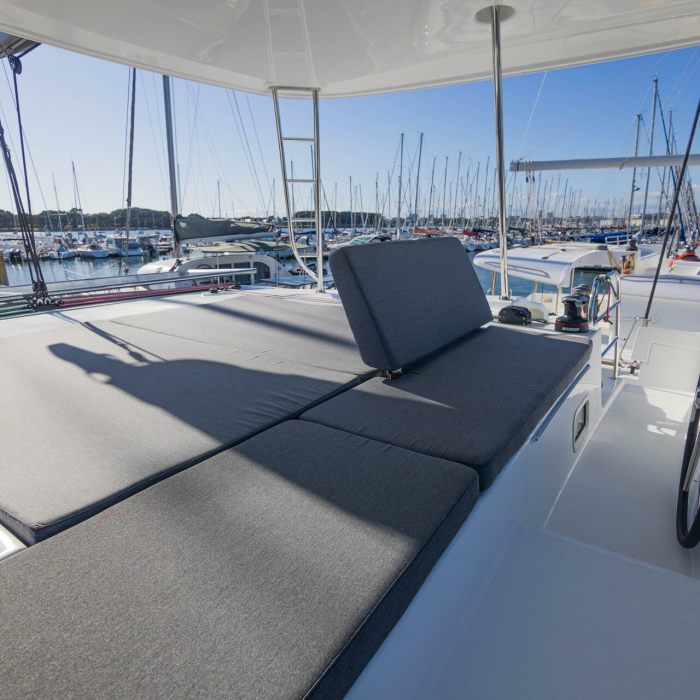 Cari | Lagoon 46 photo 2