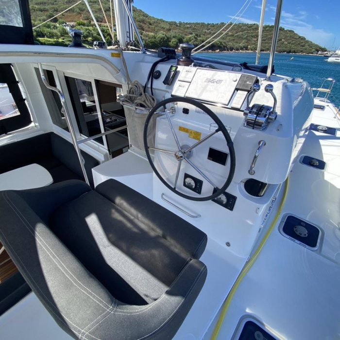 Aquila (WM, Inverter) | Lagoon 40 photo 5